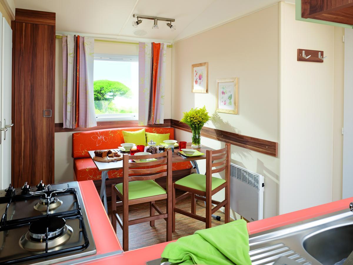 Camping Resort Les Champs Blancs Agde Exterior foto