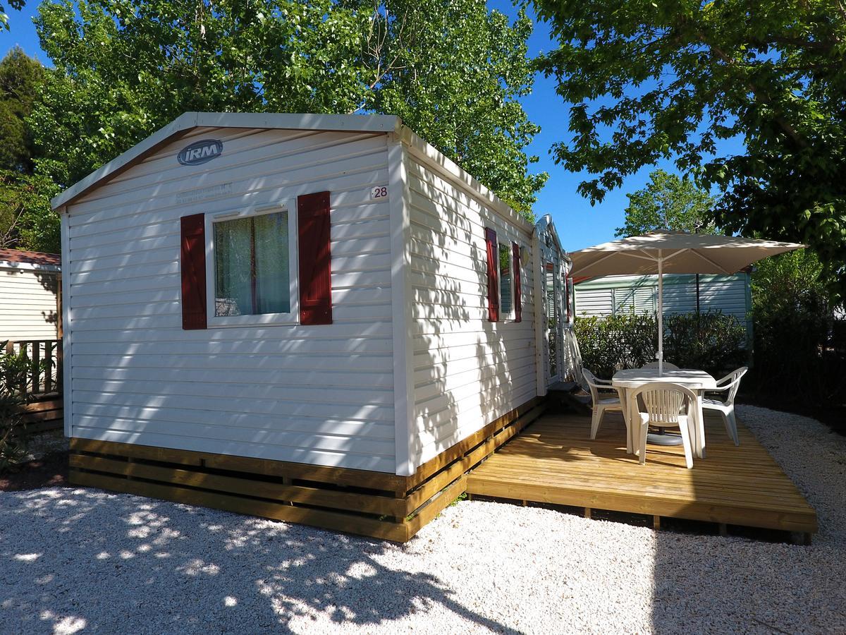 Camping Resort Les Champs Blancs Agde Exterior foto