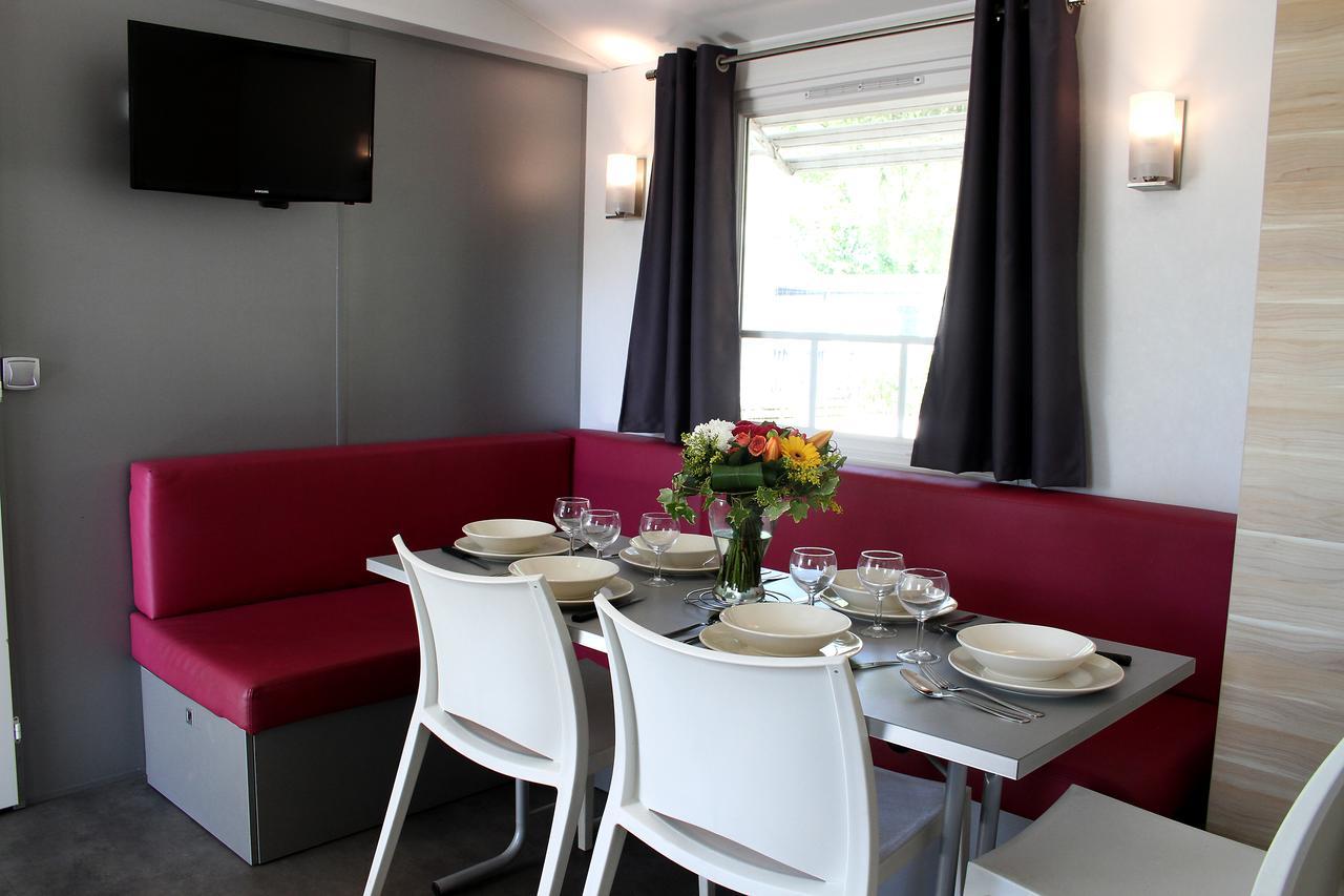 Camping Resort Les Champs Blancs Agde Exterior foto
