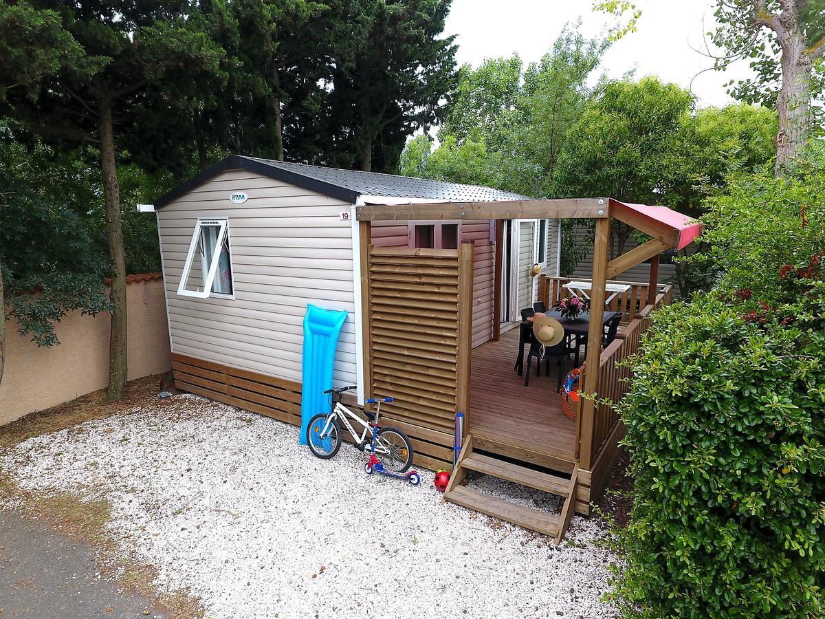 Camping Resort Les Champs Blancs Agde Exterior foto