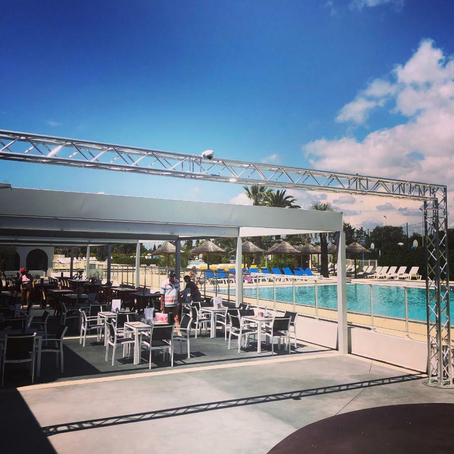 Camping Resort Les Champs Blancs Agde Exterior foto